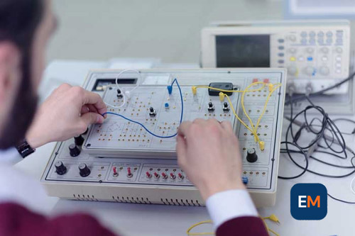 Physics Lab Equipment for Schools – Manufacturers and Tender Suppliers to Africa